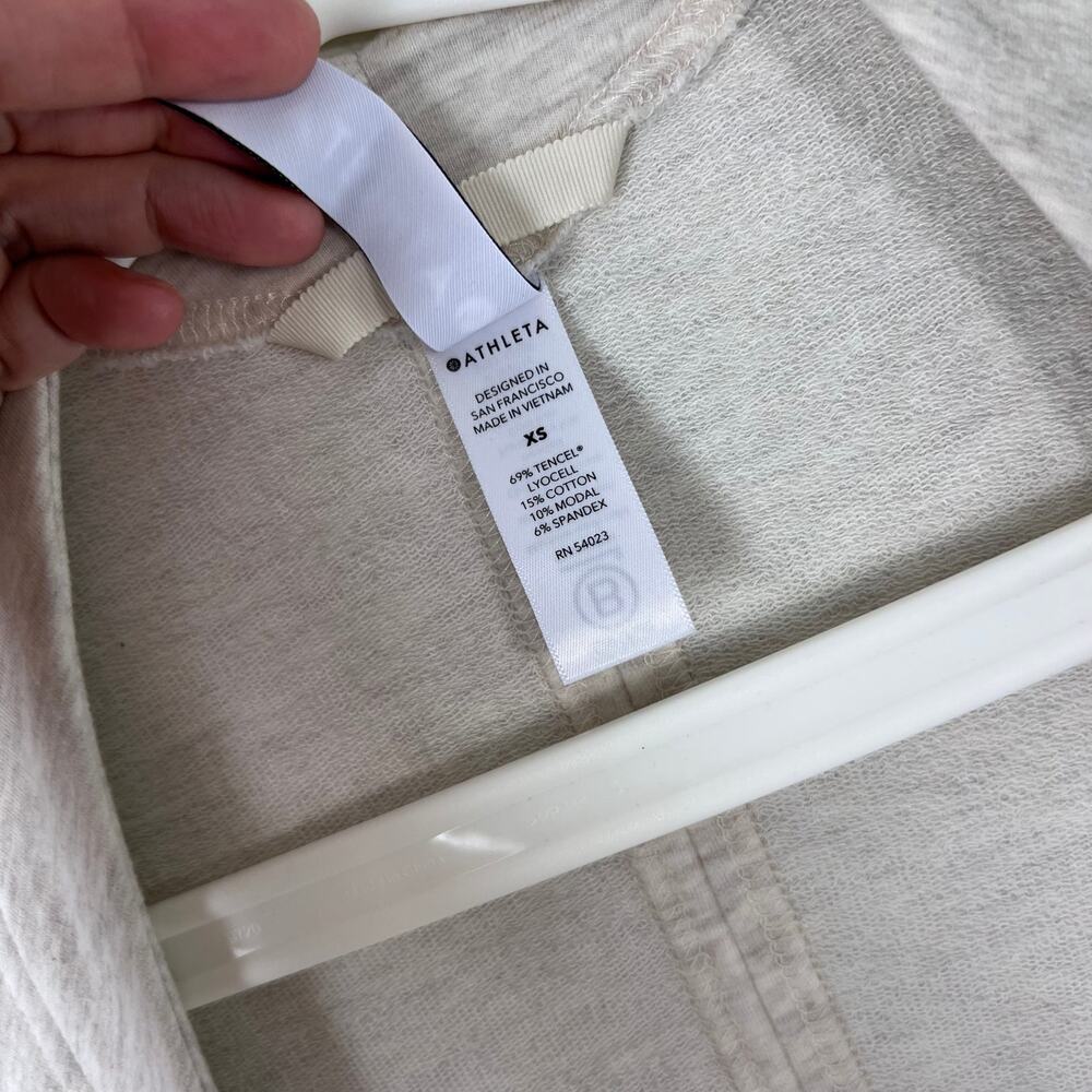 Athleta Cocoon Cardigan Wrap Sweater Womens XS Beige Oatmeal Open Front Pockets - Picture 5 of 5